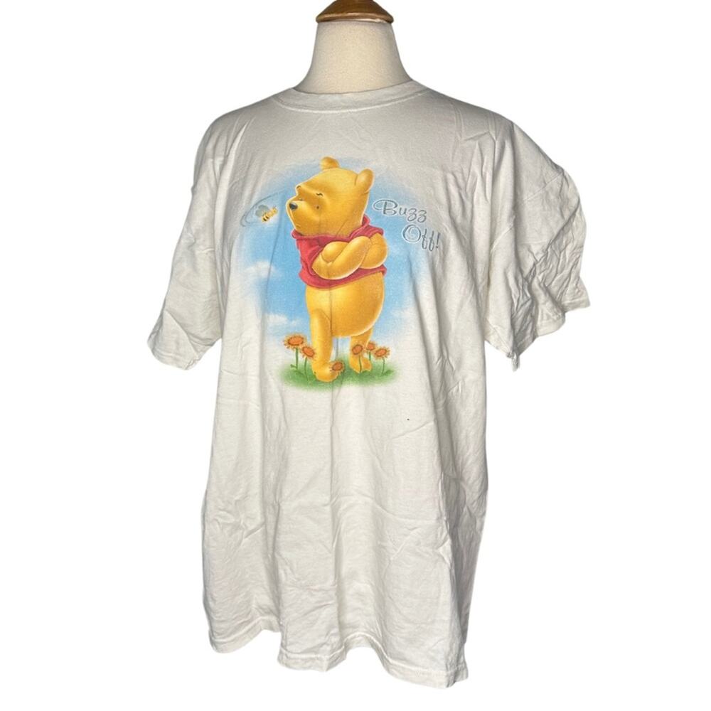 Winnie The Pooh Graphic Tee Vintage Disney Store Buzz Off Bee Floral Comfy GG25